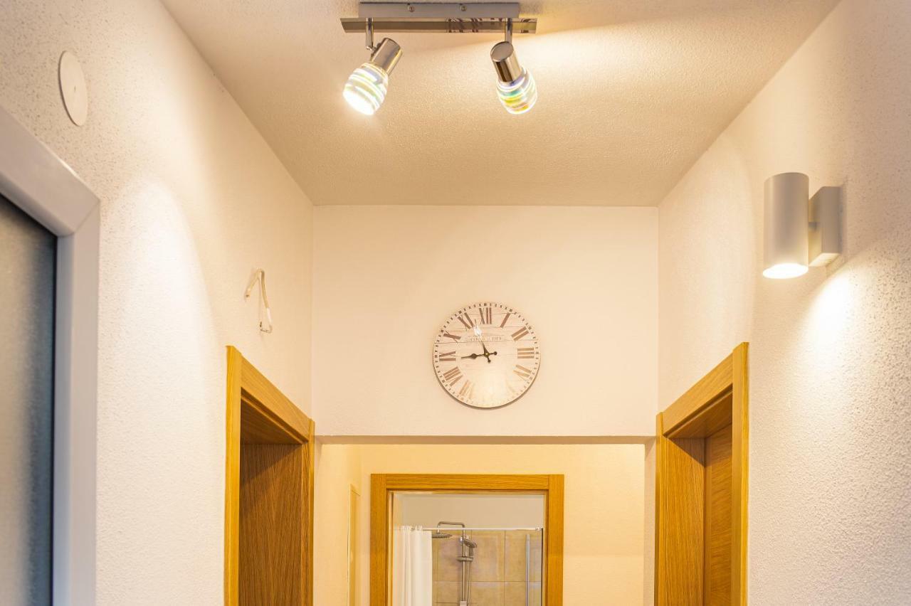 Guest House Pelja Plano Buitenkant foto